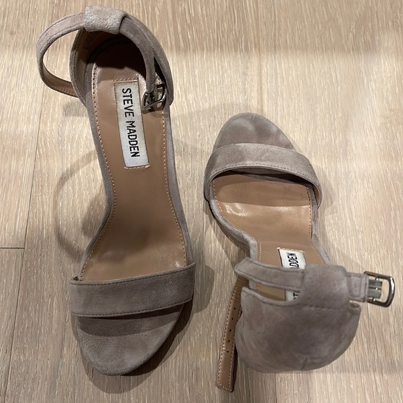 Steve Madden Carrson heels for sale! - Picture 2 of 7